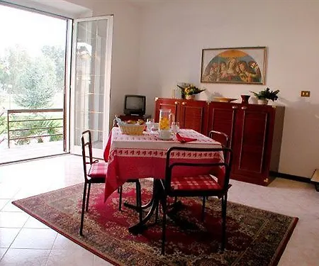 Santa Rosa Apartahotel